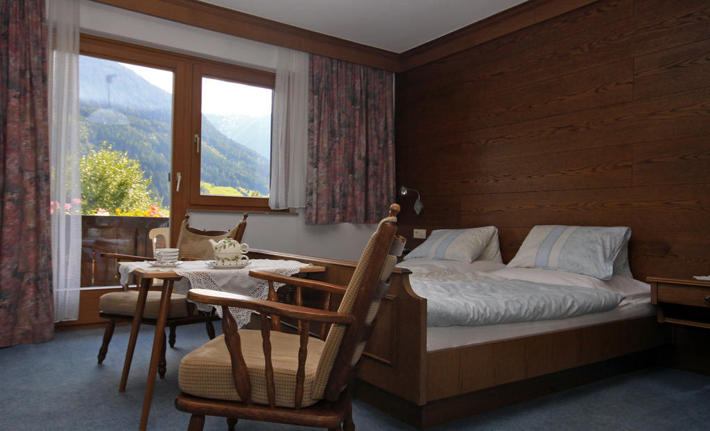 Privatzimmer Kammerlander Neukirchen am Großvenediger Стая снимка